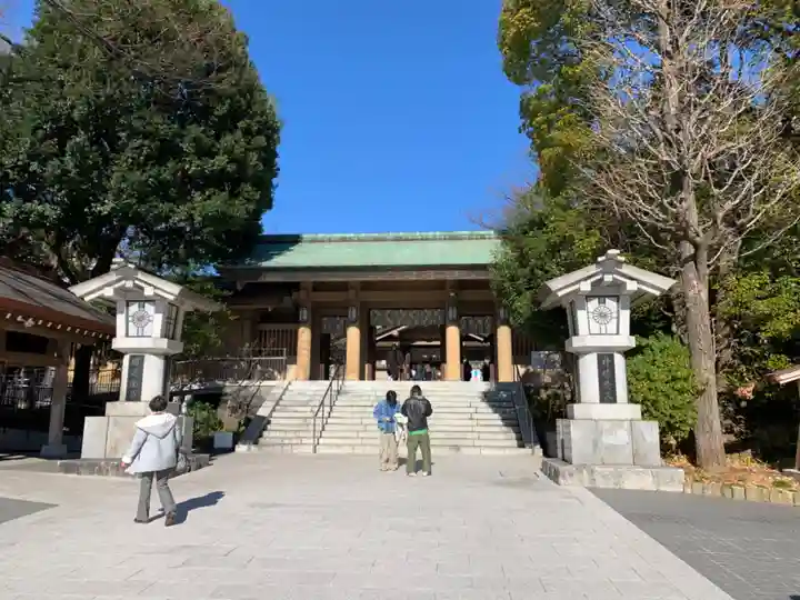 東郷神社の山門・神門