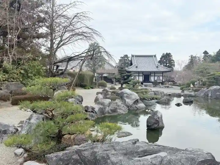 當麻寺 奥院の{uncategorized: "未分類", other: "その他", undefined: "問題あり", building: "その他建物", grave: "お墓", sacred_gate: "鳥居", guardian: "狛犬", statue: "像", buddha: "仏像", history: "歴史", nature: "自然", garden: "庭園", animal: "動物", pagoda: "塔", temizu: "手水舎", mountain_gate: "山門・神門", sanctuary: "本殿・本堂", subordinate: "末社・摂社", art: "芸術", scenery: "景色", jizo: "地蔵", ema: "絵馬", goshuin: "御朱印", omikuji: "おみくじ", items: "授与品その他", amulet: "お守り", goshuincho: "御朱印帳", eats: "食事", festival: "お祭り", votive_dance: "神楽", shichigosan: "七五三参", wedding: "結婚式", experience: "体験その他", initially: "初詣", around: "周辺", anti_infection: "感染症対策"}