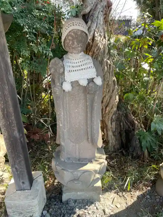 済興寺の{uncategorized: "未分類", other: "その他", undefined: "問題あり", building: "その他建物", grave: "お墓", sacred_gate: "鳥居", guardian: "狛犬", statue: "像", buddha: "仏像", history: "歴史", nature: "自然", garden: "庭園", animal: "動物", pagoda: "塔", temizu: "手水舎", mountain_gate: "山門・神門", sanctuary: "本殿・本堂", subordinate: "末社・摂社", art: "芸術", scenery: "景色", jizo: "地蔵", ema: "絵馬", goshuin: "御朱印", omikuji: "おみくじ", items: "授与品その他", amulet: "お守り", goshuincho: "御朱印帳", eats: "食事", festival: "お祭り", votive_dance: "神楽", shichigosan: "七五三参", wedding: "結婚式", experience: "体験その他", initially: "初詣", around: "周辺", anti_infection: "感染症対策"}