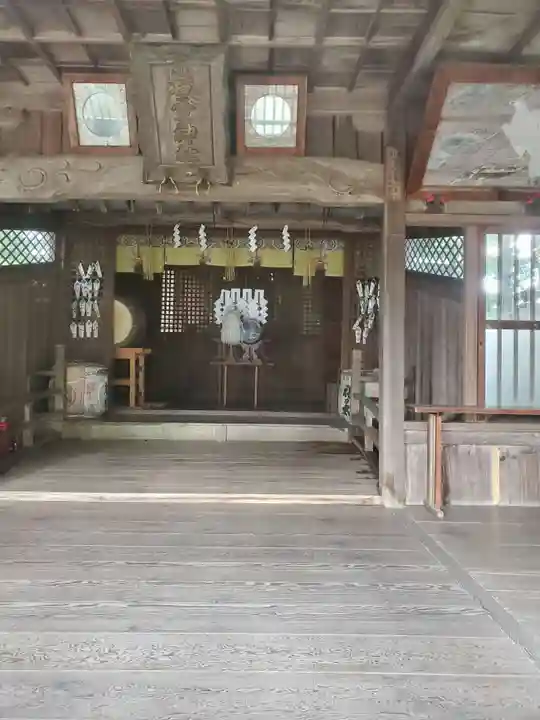 岩壷神社の本殿・本堂