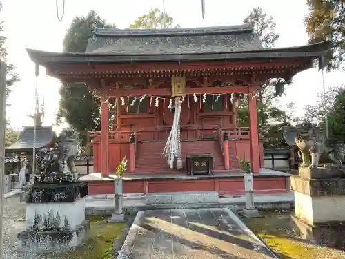 八幡社の{uncategorized: "未分類", other: "その他", undefined: "問題あり", building: "その他建物", grave: "お墓", sacred_gate: "鳥居", guardian: "狛犬", statue: "像", buddha: "仏像", history: "歴史", nature: "自然", garden: "庭園", animal: "動物", pagoda: "塔", temizu: "手水舎", mountain_gate: "山門・神門", sanctuary: "本殿・本堂", subordinate: "末社・摂社", art: "芸術", scenery: "景色", jizo: "地蔵", ema: "絵馬", goshuin: "御朱印", omikuji: "おみくじ", items: "授与品その他", amulet: "お守り", goshuincho: "御朱印帳", eats: "食事", festival: "お祭り", votive_dance: "神楽", shichigosan: "七五三参", wedding: "結婚式", experience: "体験その他", initially: "初詣", around: "周辺", anti_infection: "感染症対策"}