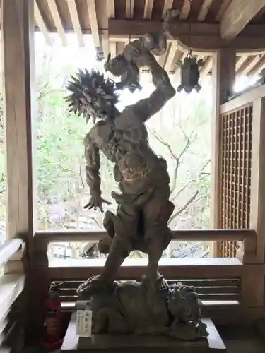 三瀧寺の像