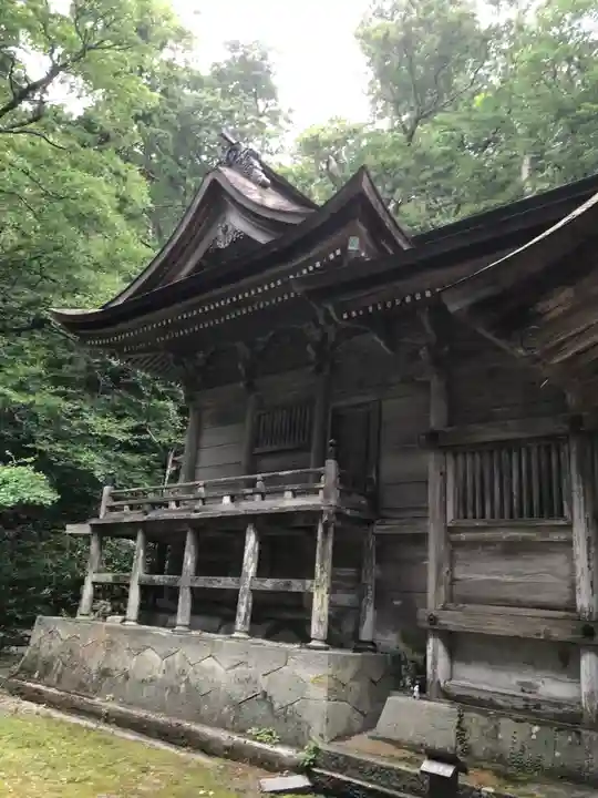 下山神社の本殿・本堂