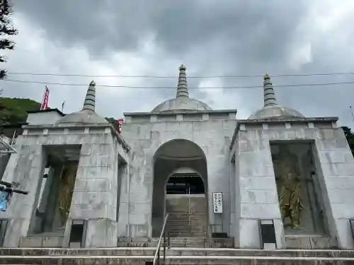 最上稲荷山妙教寺(岡山県)