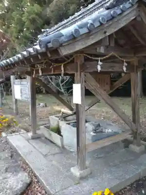 奥石神社の手水舎