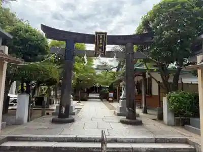 久留米宗社　日吉神社の{uncategorized: "未分類", other: "その他", undefined: "問題あり", building: "その他建物", grave: "お墓", sacred_gate: "鳥居", guardian: "狛犬", statue: "像", buddha: "仏像", history: "歴史", nature: "自然", garden: "庭園", animal: "動物", pagoda: "塔", temizu: "手水舎", mountain_gate: "山門・神門", sanctuary: "本殿・本堂", subordinate: "末社・摂社", art: "芸術", scenery: "景色", jizo: "地蔵", ema: "絵馬", goshuin: "御朱印", omikuji: "おみくじ", items: "授与品その他", amulet: "お守り", goshuincho: "御朱印帳", eats: "食事", festival: "お祭り", votive_dance: "神楽", shichigosan: "七五三参", wedding: "結婚式", experience: "体験その他", initially: "初詣", around: "周辺", anti_infection: "感染症対策"}