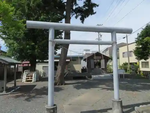 大和神社の鳥居