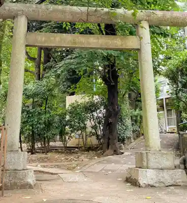 上目黒氷川神社の鳥居