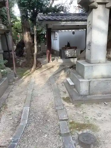 榊森白山社の手水舎