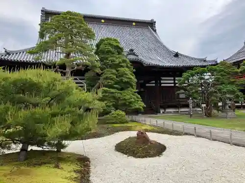 寛慶寺の庭園