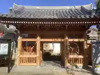 東界寺の山門・神門