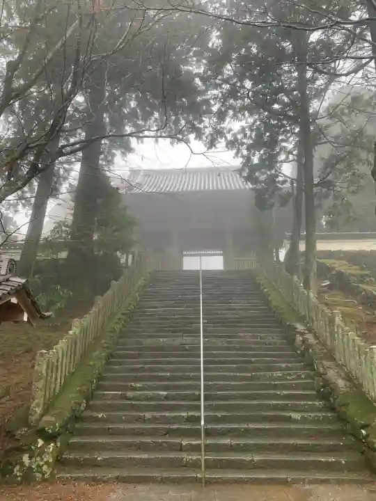 金剛證寺の{uncategorized: "未分類", other: "その他", undefined: "問題あり", building: "その他建物", grave: "お墓", sacred_gate: "鳥居", guardian: "狛犬", statue: "像", buddha: "仏像", history: "歴史", nature: "自然", garden: "庭園", animal: "動物", pagoda: "塔", temizu: "手水舎", mountain_gate: "山門・神門", sanctuary: "本殿・本堂", subordinate: "末社・摂社", art: "芸術", scenery: "景色", jizo: "地蔵", ema: "絵馬", goshuin: "御朱印", omikuji: "おみくじ", items: "授与品その他", amulet: "お守り", goshuincho: "御朱印帳", eats: "食事", festival: "お祭り", votive_dance: "神楽", shichigosan: "七五三参", wedding: "結婚式", experience: "体験その他", initially: "初詣", around: "周辺", anti_infection: "感染症対策"}