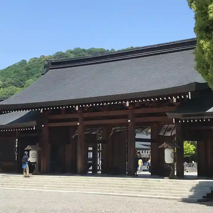 橿原神宮の山門・神門