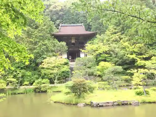 円成寺の庭園