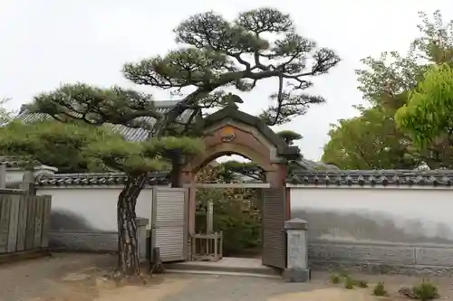 白峰宮の建物その他