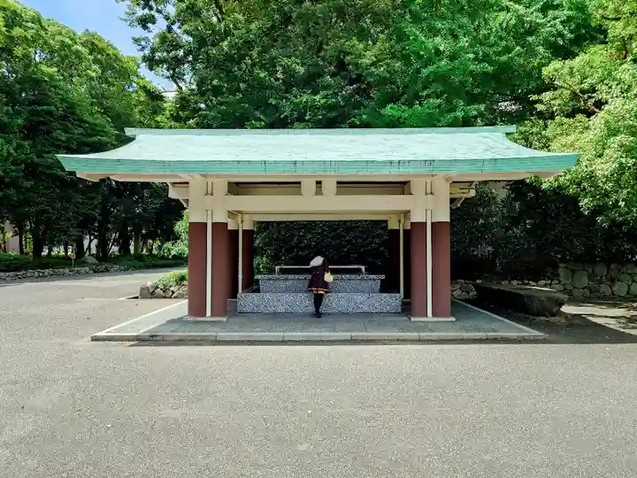 福岡縣護國神社の手水舎