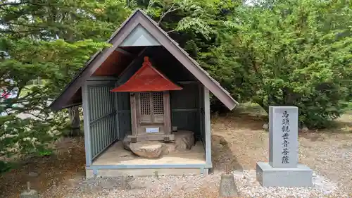 第八部落稲荷神社の仏像