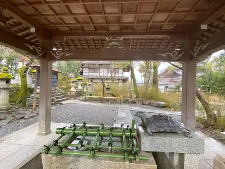 松尾大社の手水舎