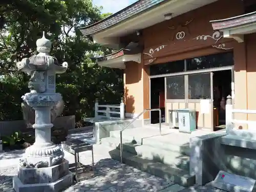 津照寺の本殿・本堂