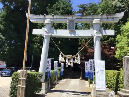 滑川神社 - 仕事と子どもの守り神の鳥居