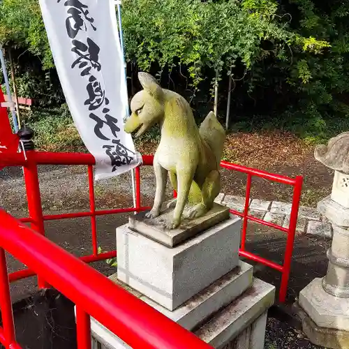 美濃輪稲荷神社の狛犬