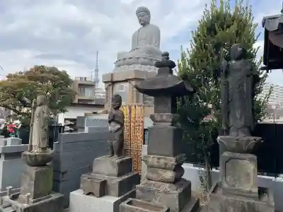 常光寺の{uncategorized: "未分類", other: "その他", undefined: "問題あり", building: "その他建物", grave: "お墓", sacred_gate: "鳥居", guardian: "狛犬", statue: "像", buddha: "仏像", history: "歴史", nature: "自然", garden: "庭園", animal: "動物", pagoda: "塔", temizu: "手水舎", mountain_gate: "山門・神門", sanctuary: "本殿・本堂", subordinate: "末社・摂社", art: "芸術", scenery: "景色", jizo: "地蔵", ema: "絵馬", goshuin: "御朱印", omikuji: "おみくじ", items: "授与品その他", amulet: "お守り", goshuincho: "御朱印帳", eats: "食事", festival: "お祭り", votive_dance: "神楽", shichigosan: "七五三参", wedding: "結婚式", experience: "体験その他", initially: "初詣", around: "周辺", anti_infection: "感染症対策"}
