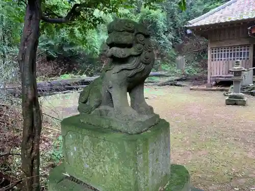 十二所神社の狛犬