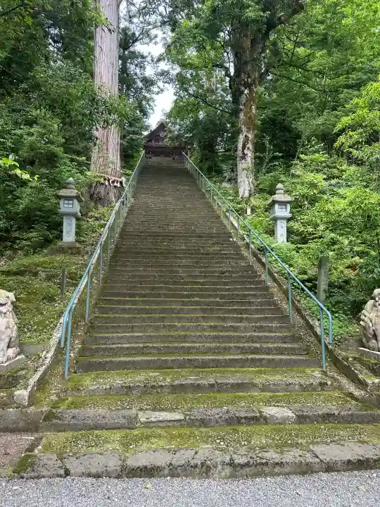 埴生護國八幡宮(富山県)