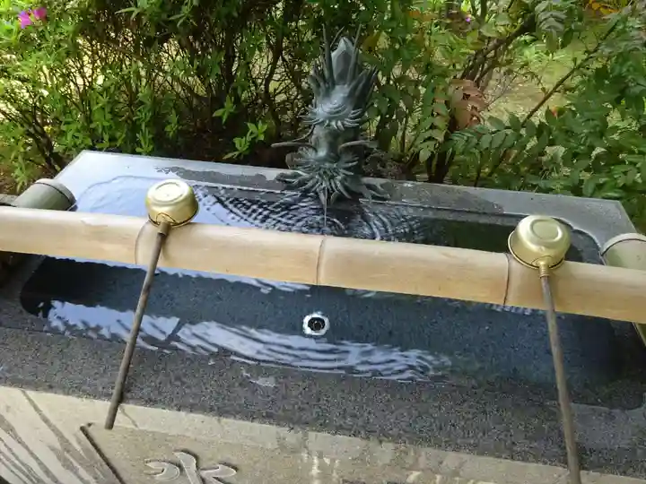 天台宗 長窪山 正覚寺の手水舎