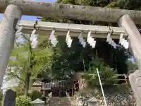 師岡神社の{uncategorized: "未分類", other: "その他", undefined: "問題あり", building: "その他建物", grave: "お墓", sacred_gate: "鳥居", guardian: "狛犬", statue: "像", buddha: "仏像", history: "歴史", nature: "自然", garden: "庭園", animal: "動物", pagoda: "塔", temizu: "手水舎", mountain_gate: "山門・神門", sanctuary: "本殿・本堂", subordinate: "末社・摂社", art: "芸術", scenery: "景色", jizo: "地蔵", ema: "絵馬", goshuin: "御朱印", omikuji: "おみくじ", items: "授与品その他", amulet: "お守り", goshuincho: "御朱印帳", eats: "食事", festival: "お祭り", votive_dance: "神楽", shichigosan: "七五三参", wedding: "結婚式", experience: "体験その他", initially: "初詣", around: "周辺", anti_infection: "感染症対策"}