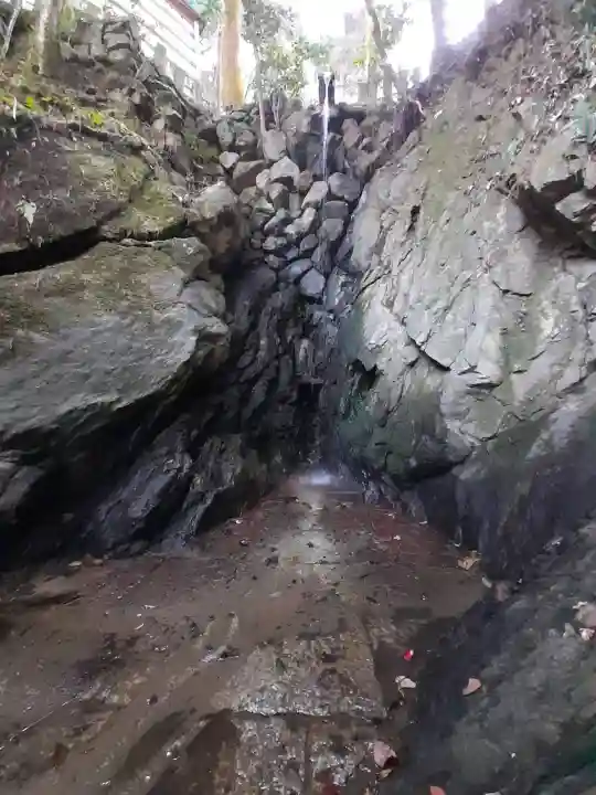 天照大神高座神社の{uncategorized: "未分類", other: "その他", undefined: "問題あり", building: "その他建物", grave: "お墓", sacred_gate: "鳥居", guardian: "狛犬", statue: "像", buddha: "仏像", history: "歴史", nature: "自然", garden: "庭園", animal: "動物", pagoda: "塔", temizu: "手水舎", mountain_gate: "山門・神門", sanctuary: "本殿・本堂", subordinate: "末社・摂社", art: "芸術", scenery: "景色", jizo: "地蔵", ema: "絵馬", goshuin: "御朱印", omikuji: "おみくじ", items: "授与品その他", amulet: "お守り", goshuincho: "御朱印帳", eats: "食事", festival: "お祭り", votive_dance: "神楽", shichigosan: "七五三参", wedding: "結婚式", experience: "体験その他", initially: "初詣", around: "周辺", anti_infection: "感染症対策"}