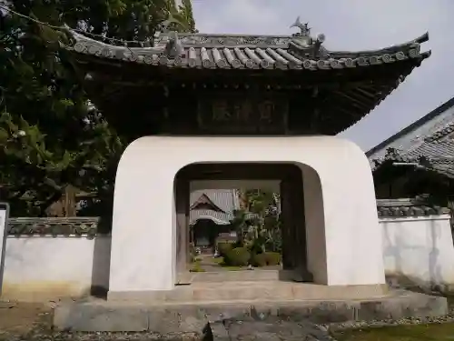 十禅律院の山門・神門