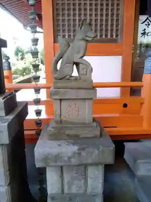 豊受稲荷本宮の狛犬