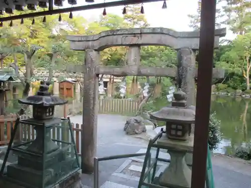 嚴島神社 (京都御苑)の鳥居