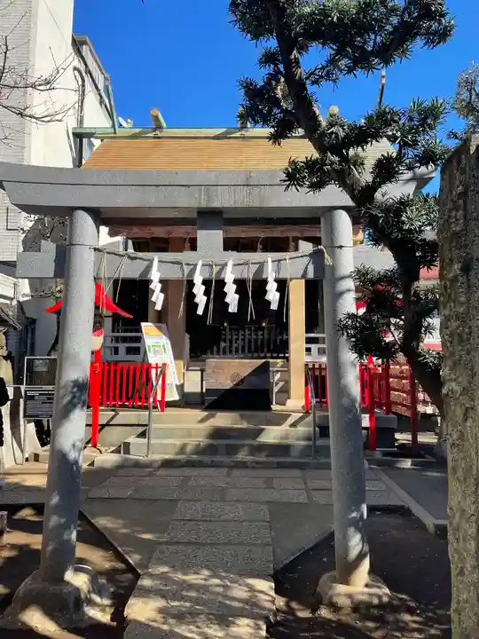 皆中稲荷神社の鳥居