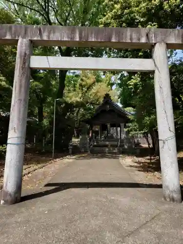 菅田神社の{uncategorized: "未分類", other: "その他", undefined: "問題あり", building: "その他建物", grave: "お墓", sacred_gate: "鳥居", guardian: "狛犬", statue: "像", buddha: "仏像", history: "歴史", nature: "自然", garden: "庭園", animal: "動物", pagoda: "塔", temizu: "手水舎", mountain_gate: "山門・神門", sanctuary: "本殿・本堂", subordinate: "末社・摂社", art: "芸術", scenery: "景色", jizo: "地蔵", ema: "絵馬", goshuin: "御朱印", omikuji: "おみくじ", items: "授与品その他", amulet: "お守り", goshuincho: "御朱印帳", eats: "食事", festival: "お祭り", votive_dance: "神楽", shichigosan: "七五三参", wedding: "結婚式", experience: "体験その他", initially: "初詣", around: "周辺", anti_infection: "感染症対策"}