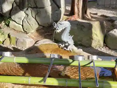 魚吹八幡神社の手水舎