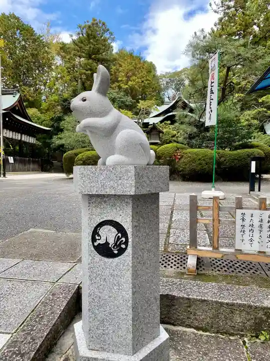 岡崎神社の狛犬