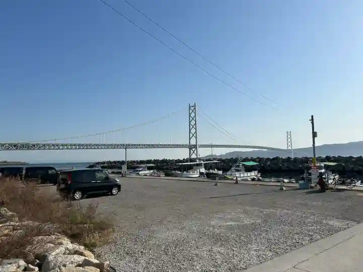 舞子六神社/まいこむの宮の{uncategorized: "未分類", other: "その他", undefined: "問題あり", building: "その他建物", grave: "お墓", sacred_gate: "鳥居", guardian: "狛犬", statue: "像", buddha: "仏像", history: "歴史", nature: "自然", garden: "庭園", animal: "動物", pagoda: "塔", temizu: "手水舎", mountain_gate: "山門・神門", sanctuary: "本殿・本堂", subordinate: "末社・摂社", art: "芸術", scenery: "景色", jizo: "地蔵", ema: "絵馬", goshuin: "御朱印", omikuji: "おみくじ", items: "授与品その他", amulet: "お守り", goshuincho: "御朱印帳", eats: "食事", festival: "お祭り", votive_dance: "神楽", shichigosan: "七五三参", wedding: "結婚式", experience: "体験その他", initially: "初詣", around: "周辺", anti_infection: "感染症対策"}