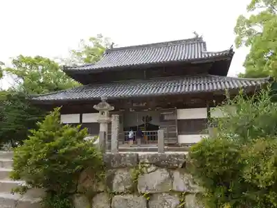 観世音寺の本殿・本堂