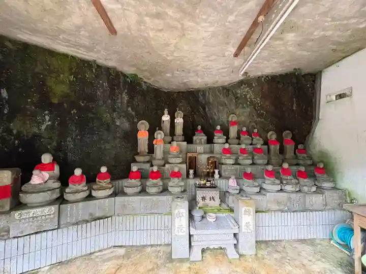 祖谷川地蔵(徳島県)