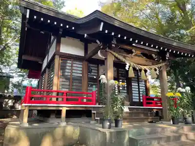 新田稲荷神社の本殿・本堂