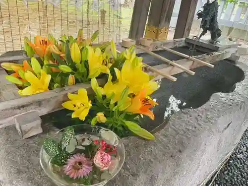 彌彦神社　(伊夜日子神社)の手水舎