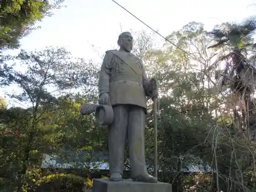 富知六所浅間神社の像