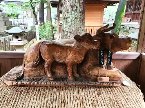 若宮八幡社の像