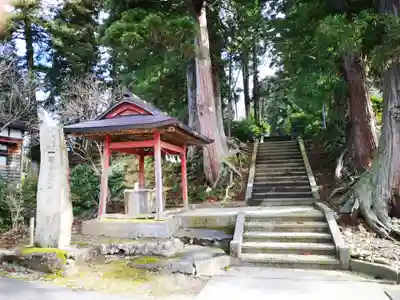 五十嵐神社の手水舎