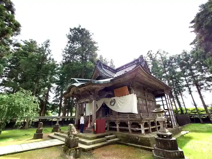 守りの神 藤基神社の本殿・本堂