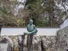 井山 宝福寺の像