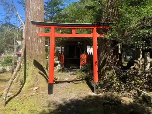 岩戸落葉神社の鳥居