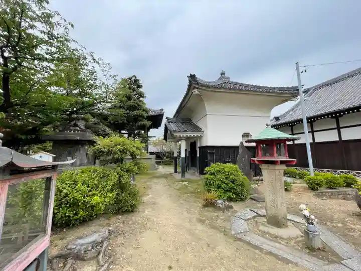 常楽寺の庭園